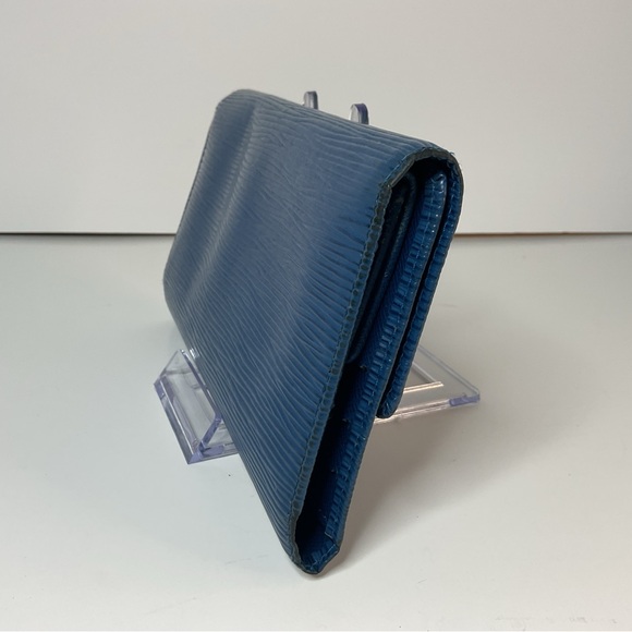 Louis Vuitton Epi Blue Wallet - Picture 3 of 10